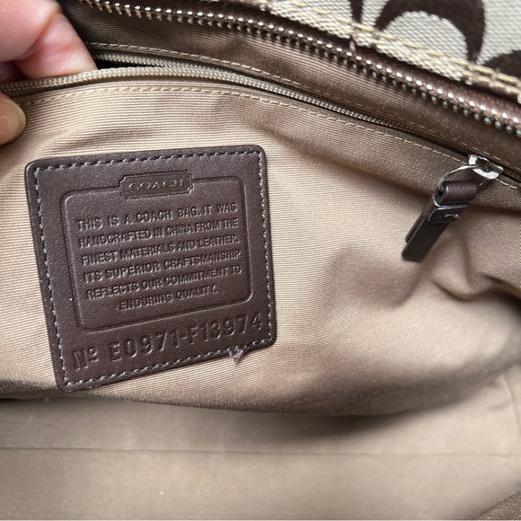 Coach monogram tote shoulder bag - Picture 15 of 15